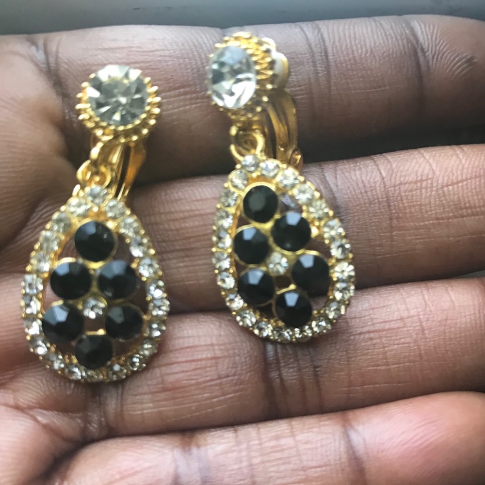 💋Clip On Gold Earrings w/ clear and black stones - Picture 2 of 3
